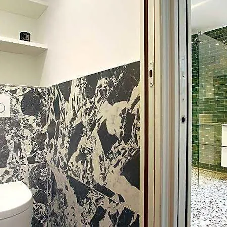 Hotell Charming Louvre Museum / Concorde 4*